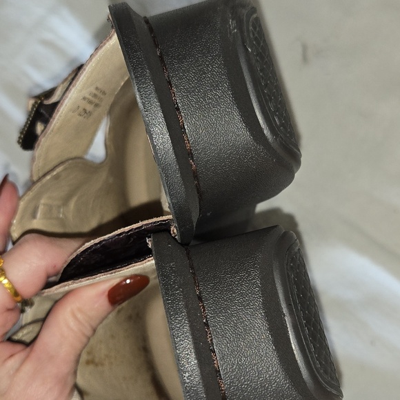 Alegria Black “Hello Doily” Patterned Leather Slip-Resistant Footwear Sz 42 Clog - Picture 9 of 15